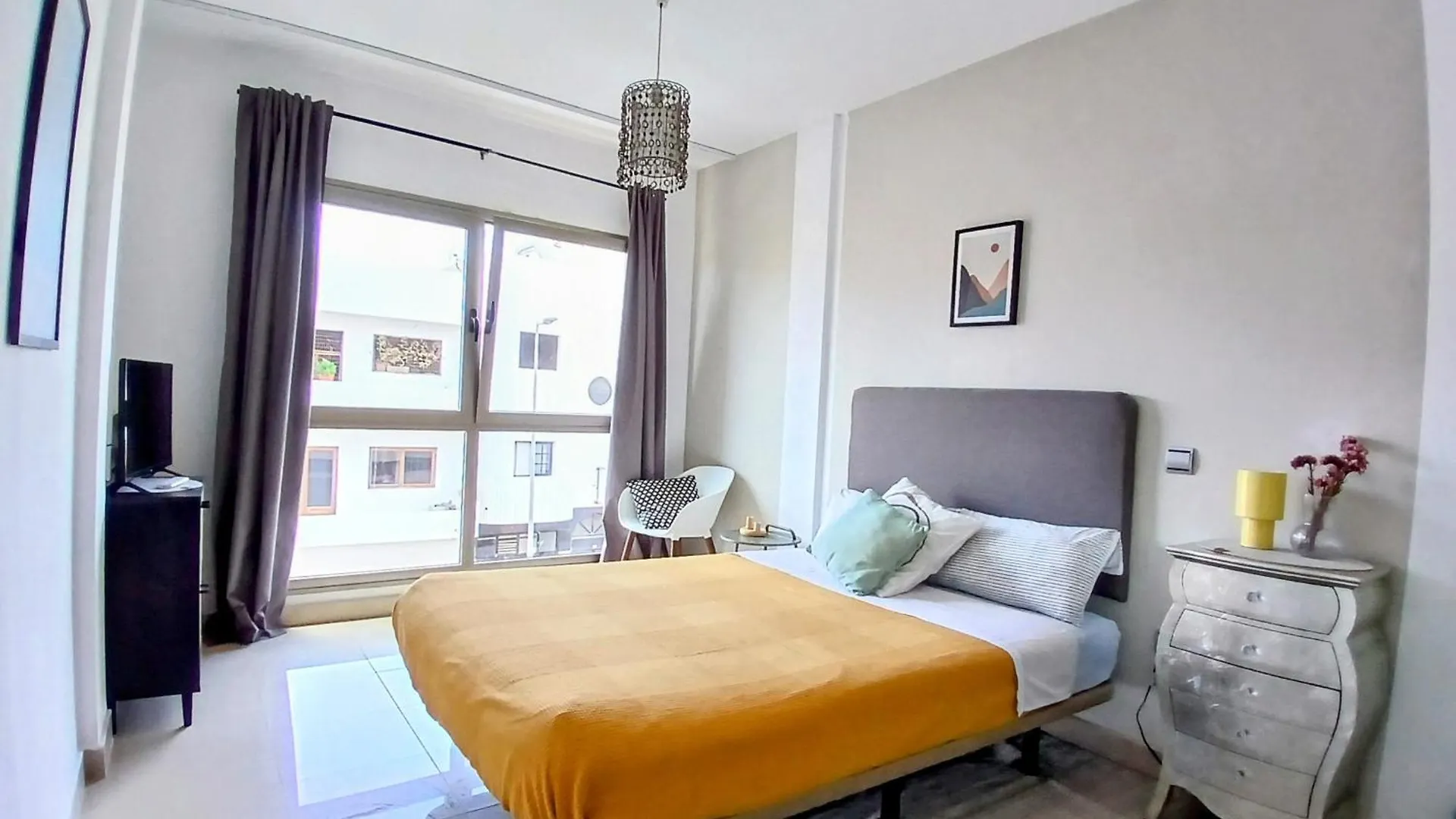 게스트하우스 La Casita Suites